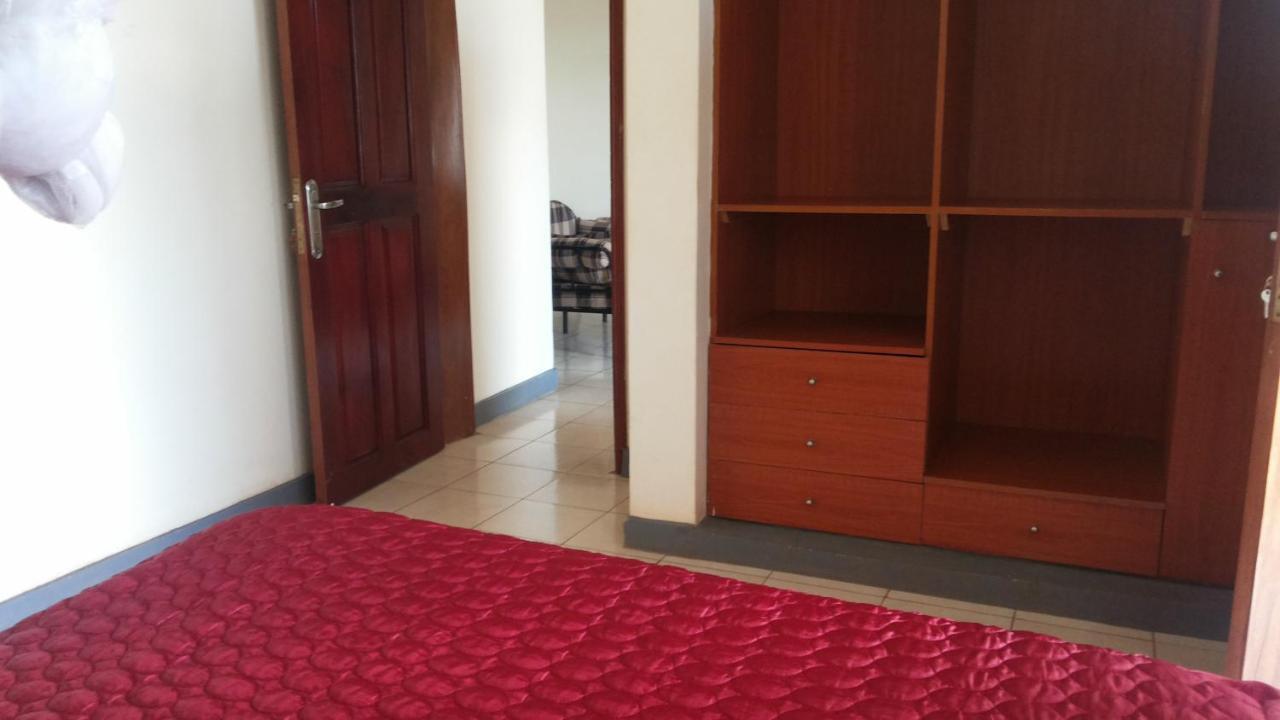 Westcliff Hotel Lira Екстериор снимка